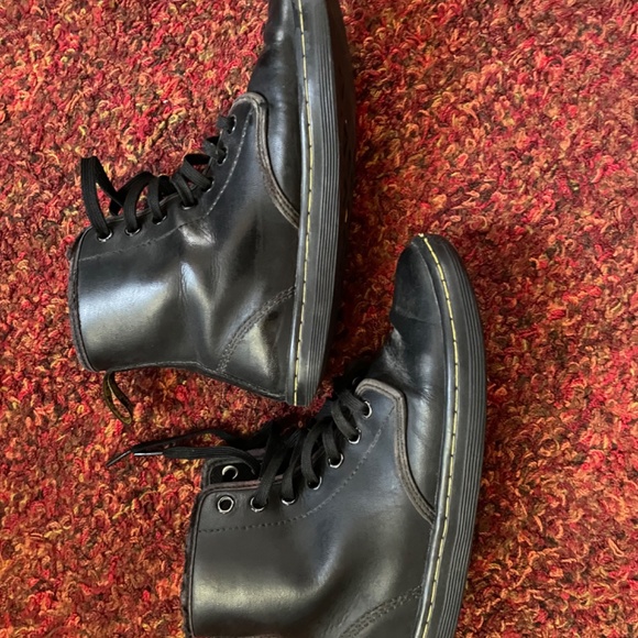 Dr. Martens - Picture 2 of 3